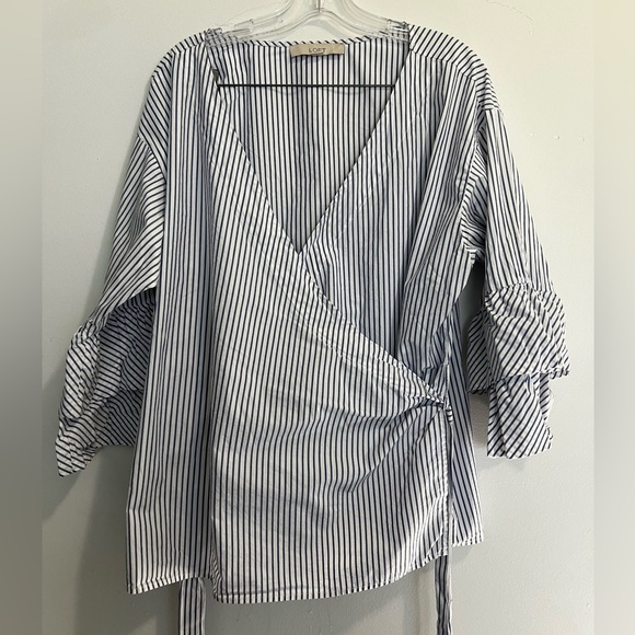 LOFT ruffle bell sleeve wrap top XL - Picture 2 of 3